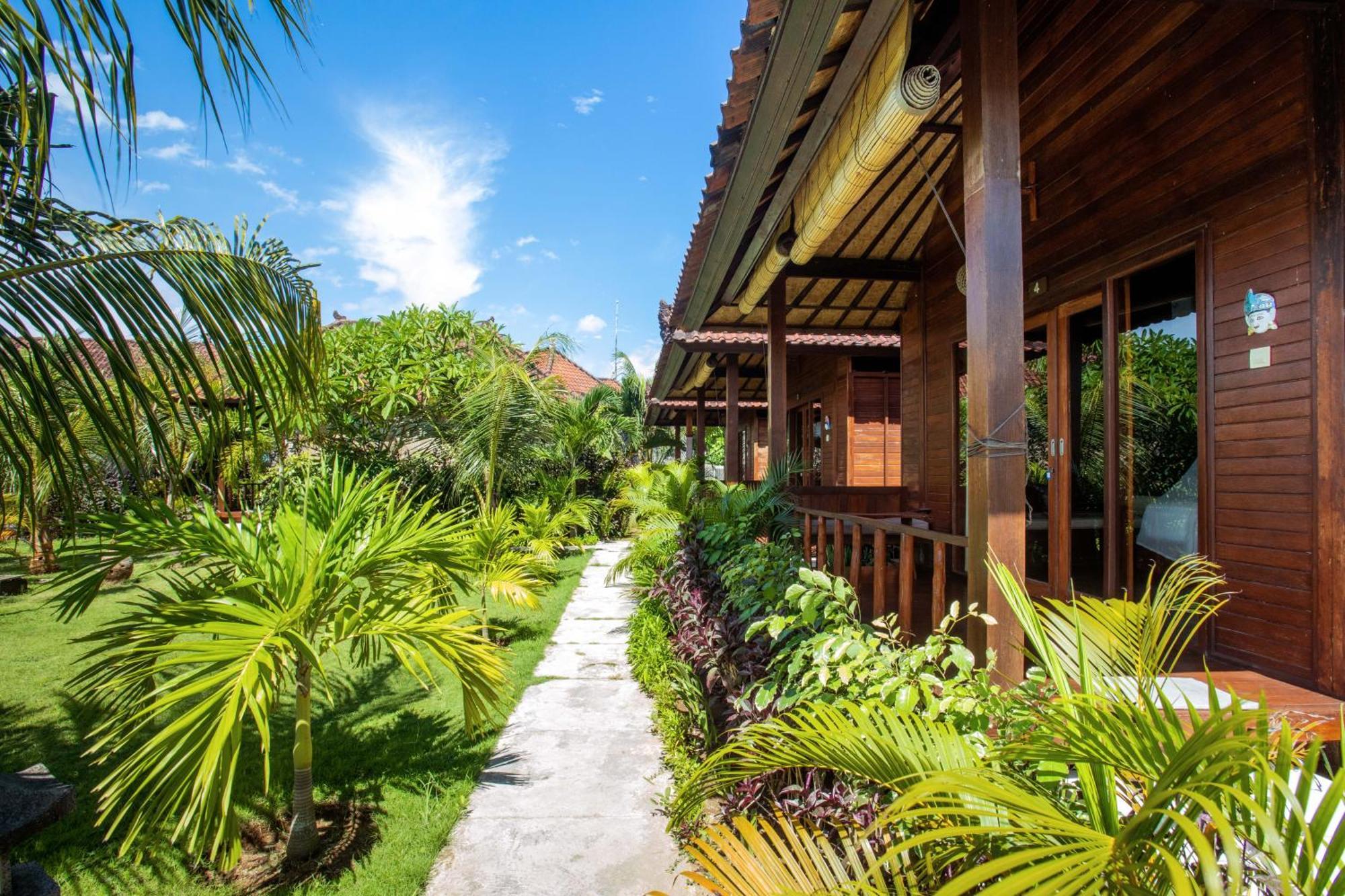 D'Muncuk Huts Lembongan Hotel Exterior photo