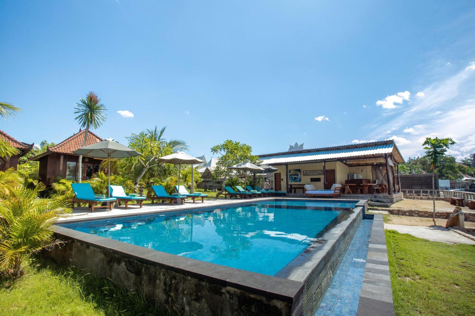 D'Muncuk Huts Lembongan Hotel Exterior photo