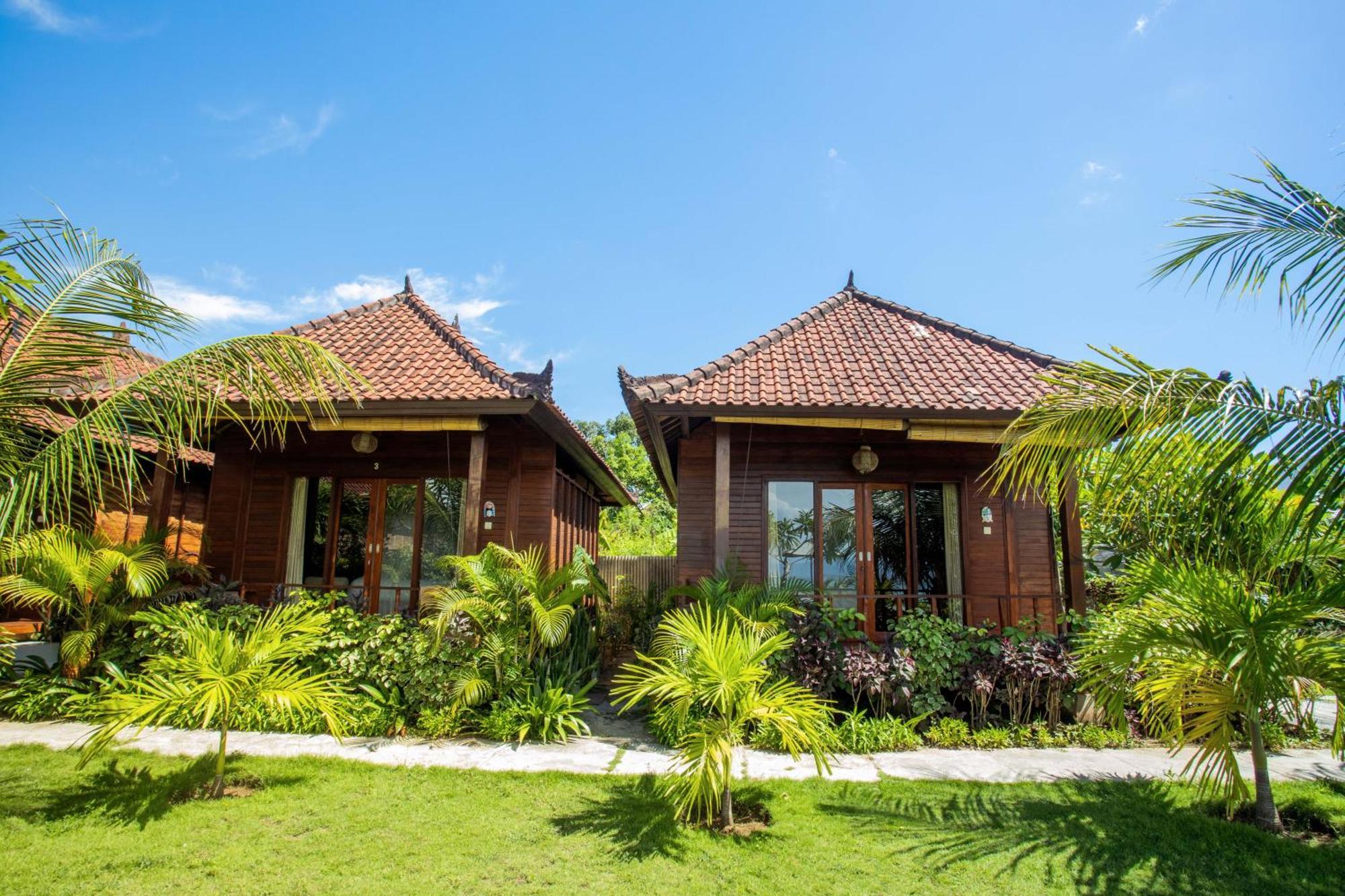 D'Muncuk Huts Lembongan Hotel Exterior photo