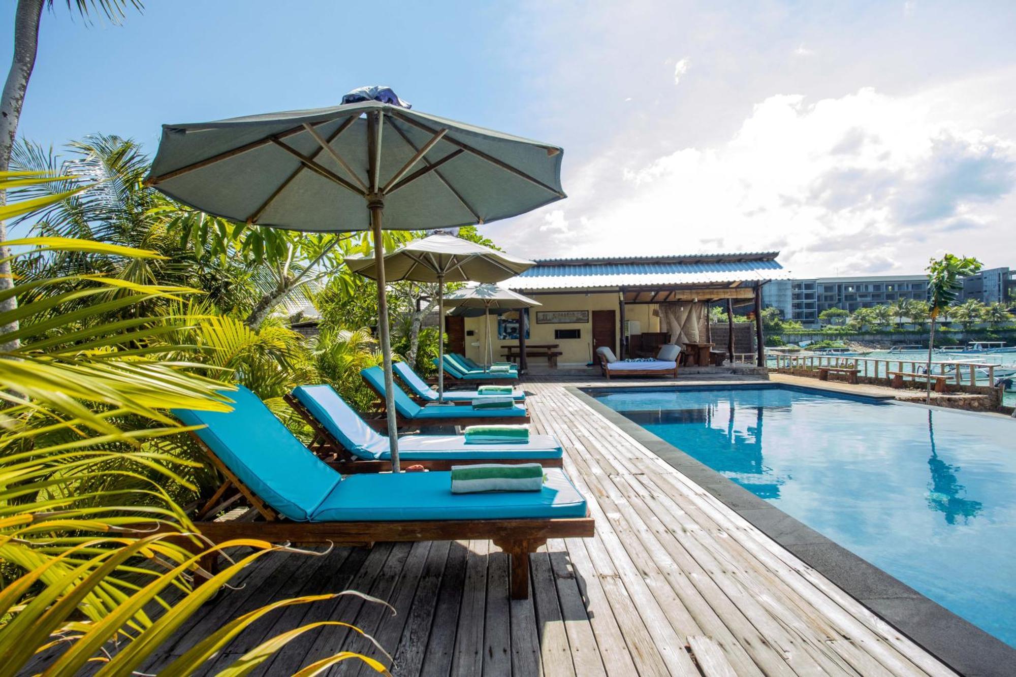 D'Muncuk Huts Lembongan Hotel Exterior photo