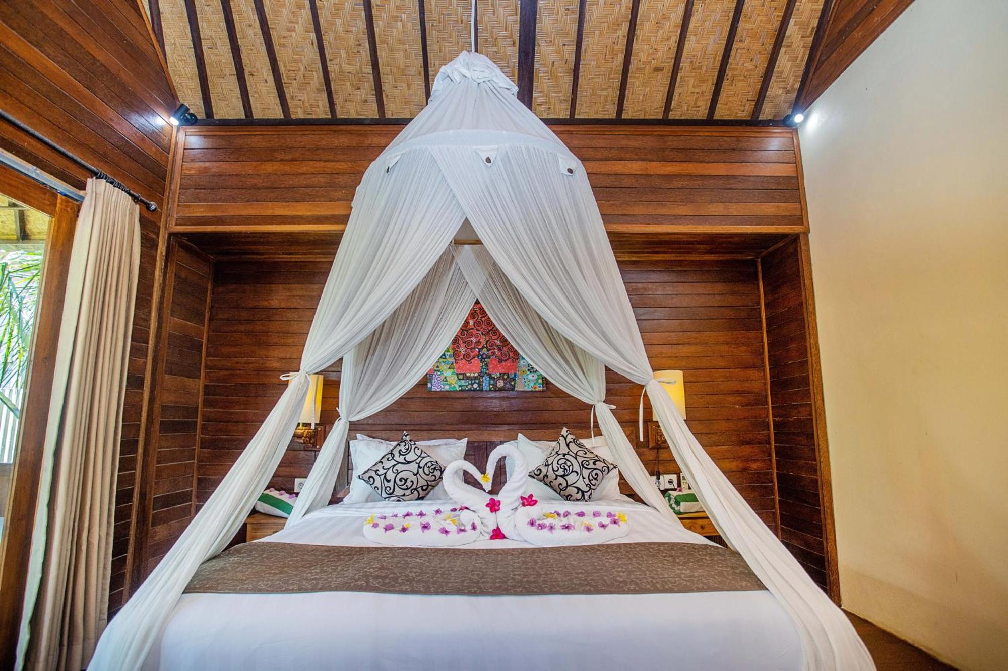 D'Muncuk Huts Lembongan Hotel Exterior photo